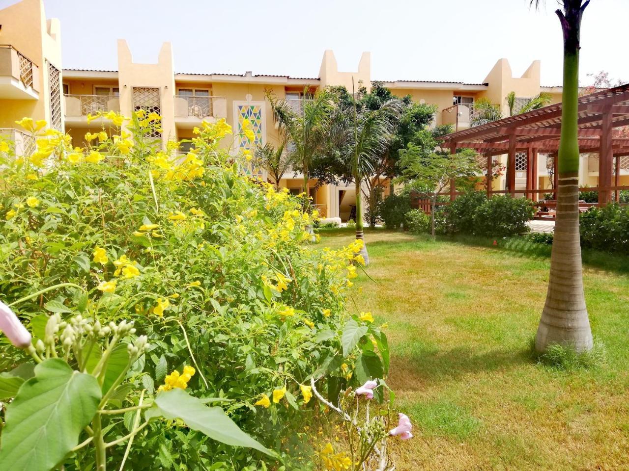 Apartment | In Tropical Resort | Pool | Close To Beach Santa Maria Ngoại thất bức ảnh